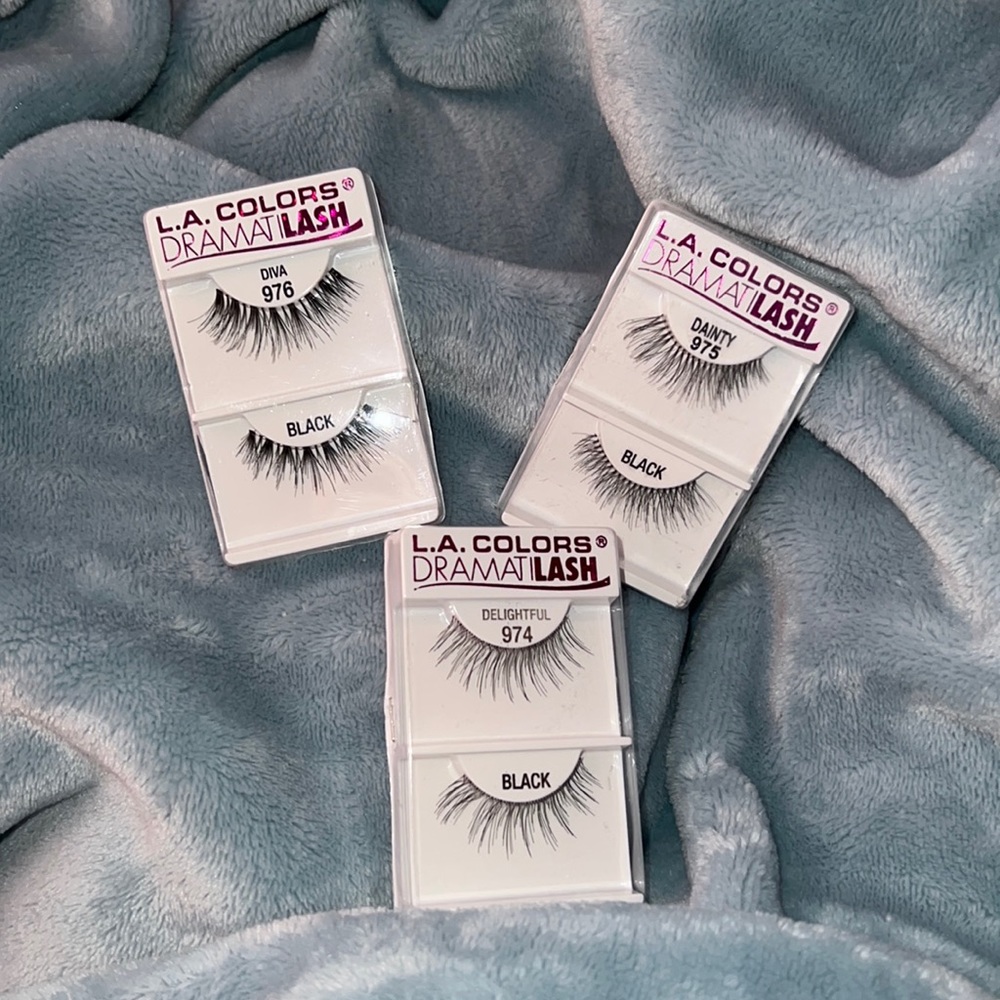Lash: Synthetic Fibers in All Black